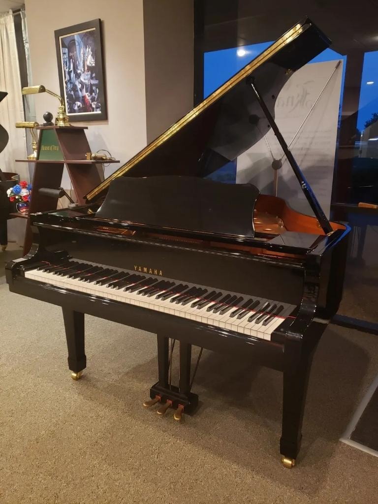 Yamaha Player Parlor Grand